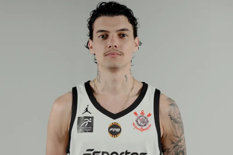 Kaick Ferrari deixa o Corinthians após promoção ao time principal