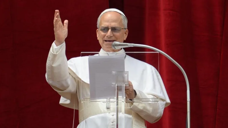 Papa Leão 14 rejeita vínculo entre extrema direita e cristianismo