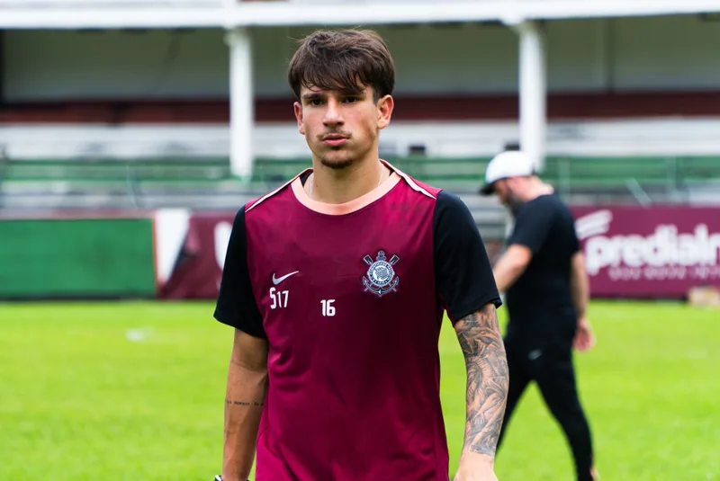 Lucca Caramico volta ao Corinthians para quartas do Brasileirão Sub-17