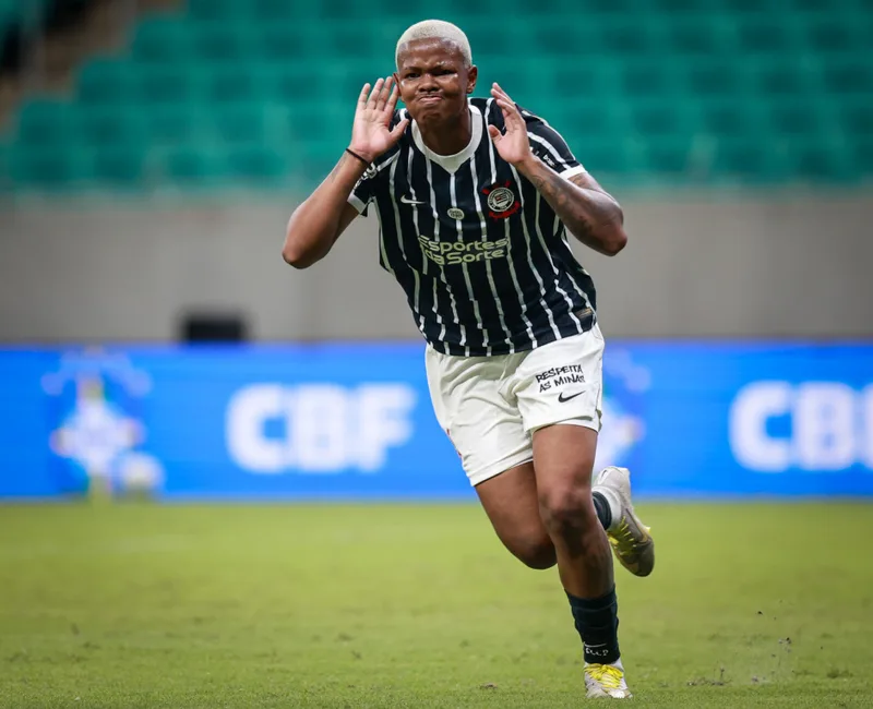 Jhonson marca contra o Bahia e se aproxima da vice-artilharia do Corinthians
