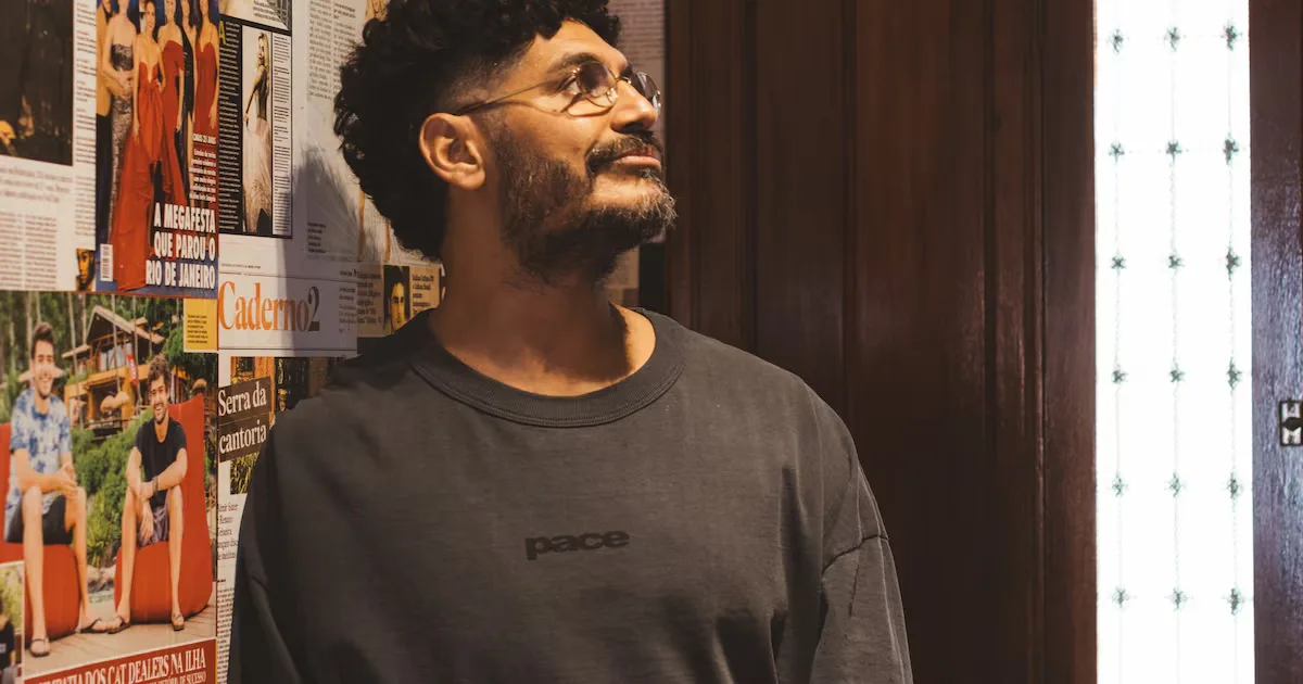Criolo celebra 15 anos de ‘Nó na Orelha’ com show em São Paulo