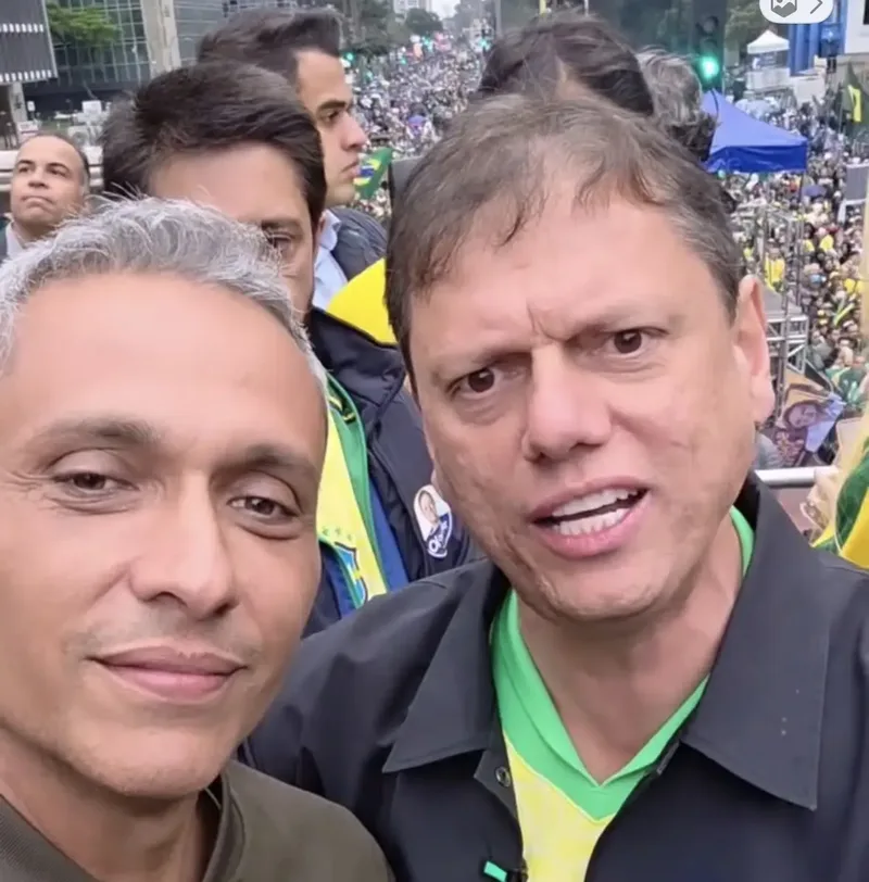 Tarcísio apoia Gustavo Gayer para o Senado por Goiás