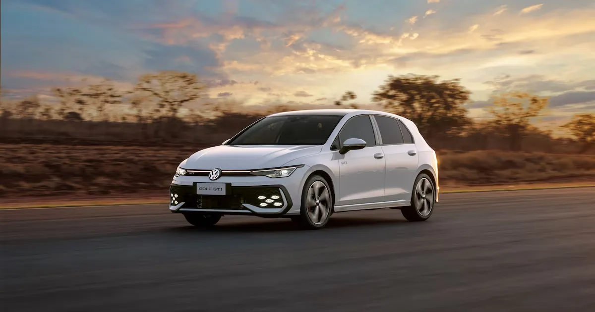Golf GTI Mk8.5 aposta em desempenho utilizável e chega por R$ 430 mil