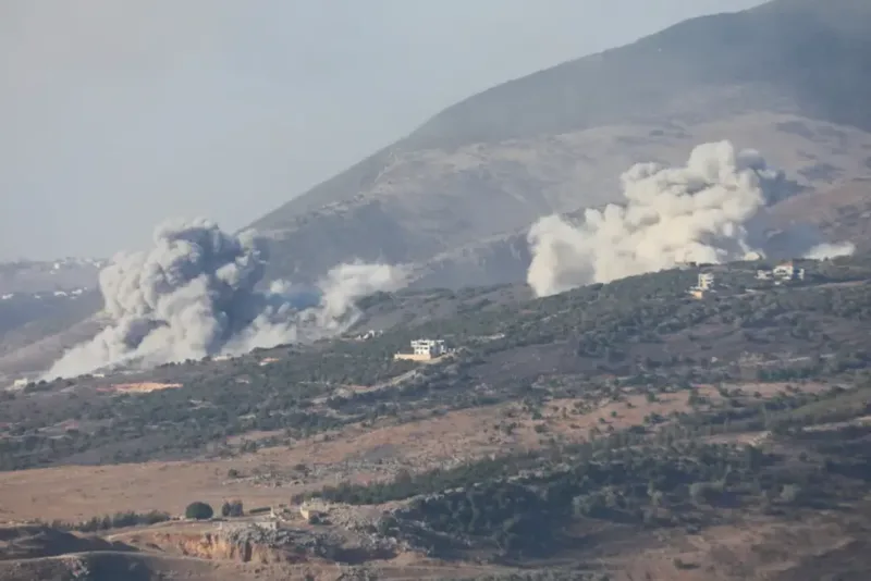 Drone israelense atinge área no sul do Líbano, e artilharia chega a Kfar Tebnit