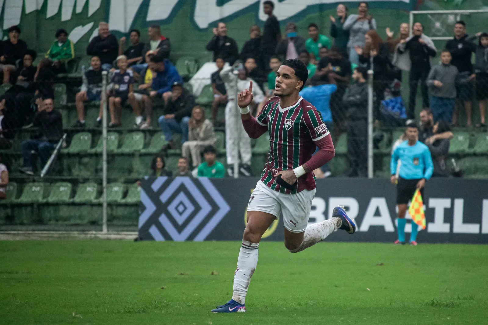 Fluminense vence o Botafogo e avança no Brasileiro Sub-17