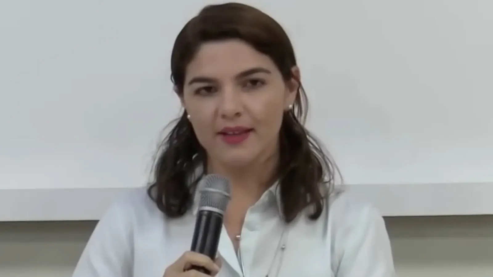 Médium de Brasília é acusada de falsificar cartas psicografadas