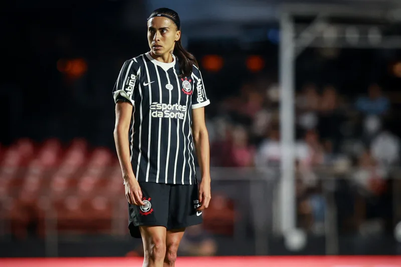 Andressa Alves aponta chances perdidas em vice do Corinthians no Brasileirão