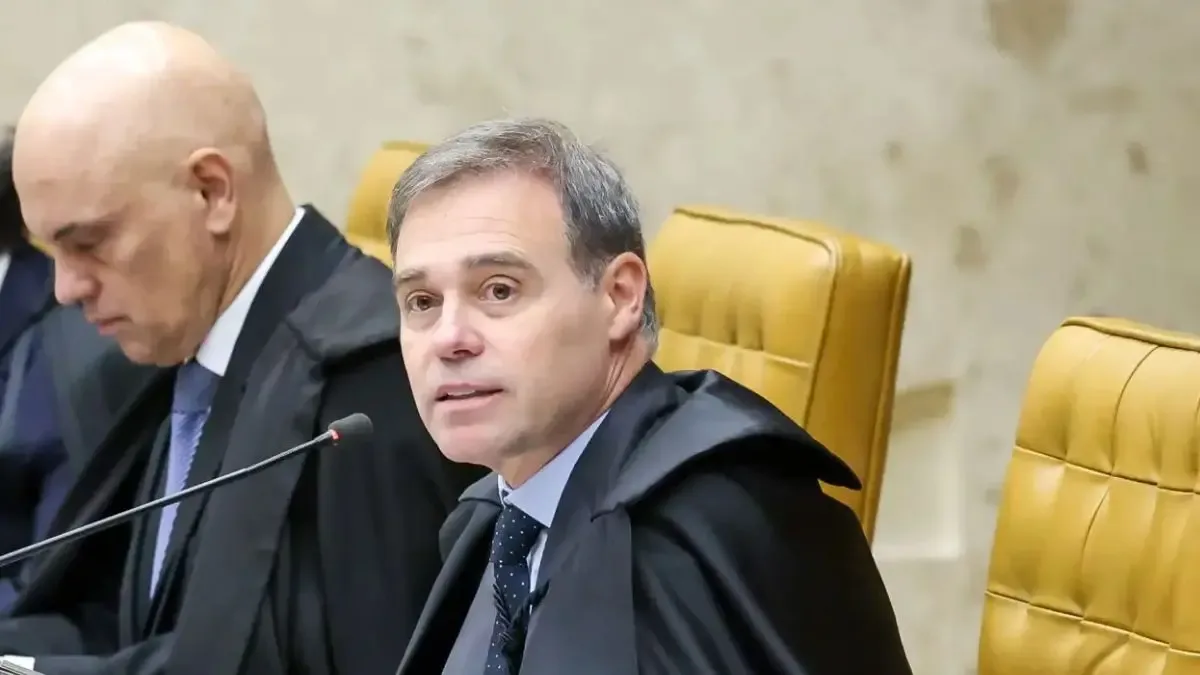 TSE mantém maioria para remover fake news sobre Flávio Bolsonaro e Nossa Senhora