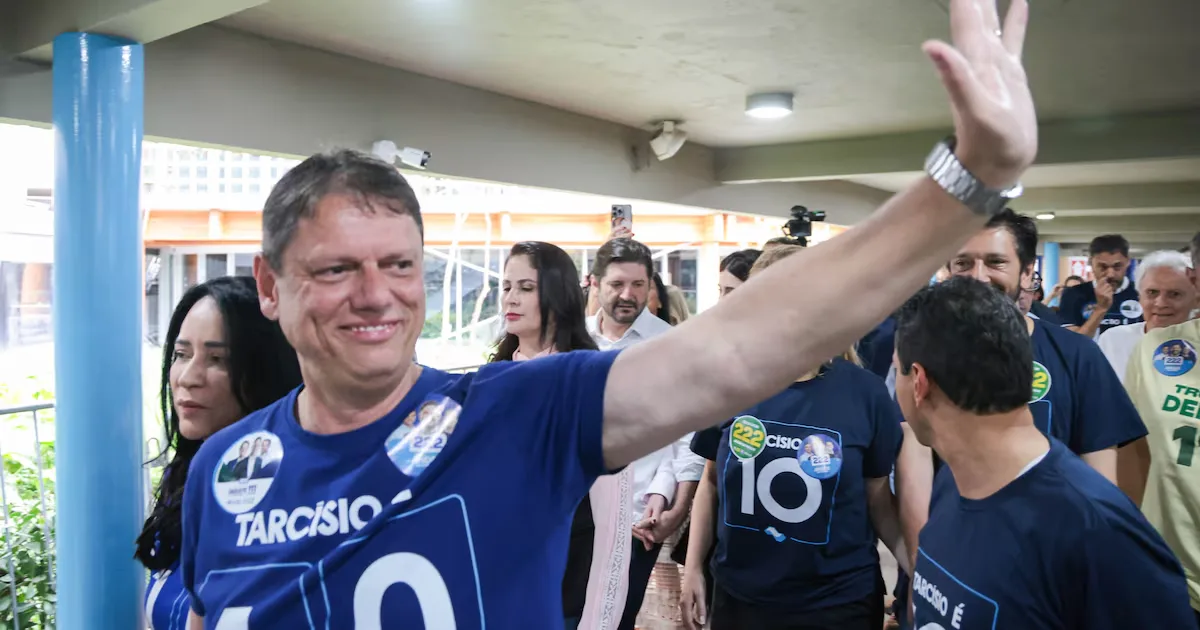Tarcísio é reeleito em São Paulo no primeiro turno com 62,85% dos votos