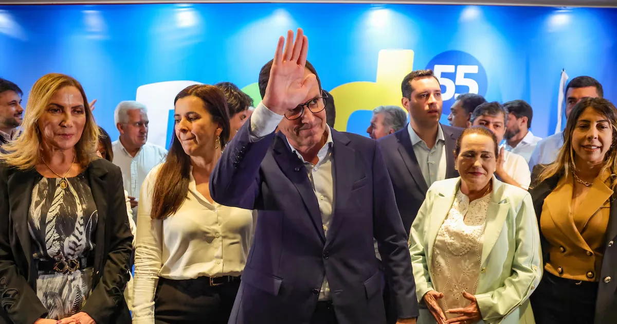 Paes cobra mudança no Rio e critica grupo que governa o Estado