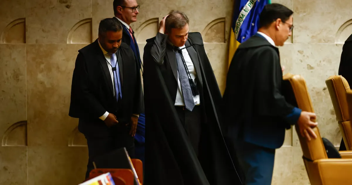 Fachin retira da pauta julgamento sobre atuação de Mendonça no caso Master