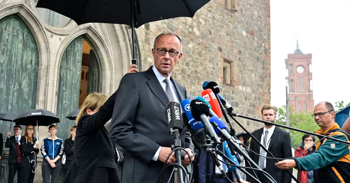 AfD lidera eleições regionais, e Merz convoca reunião de crise na Alemanha