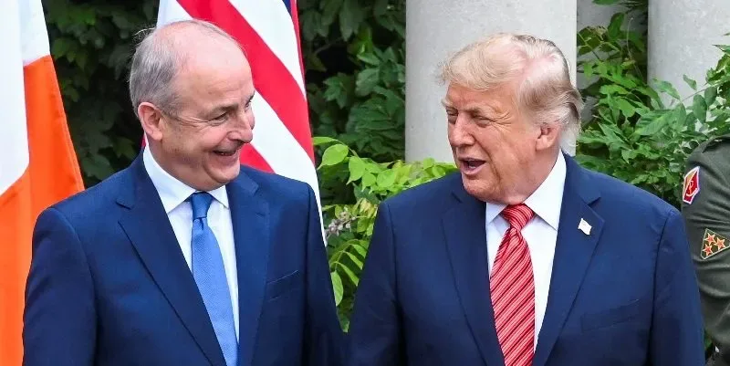 Trump mantém posição sobre Irlanda e adia declaração sobre independência escocesa