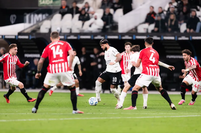 Corinthians perde do Estudiantes e deixa Libertadores na Neo Química Arena