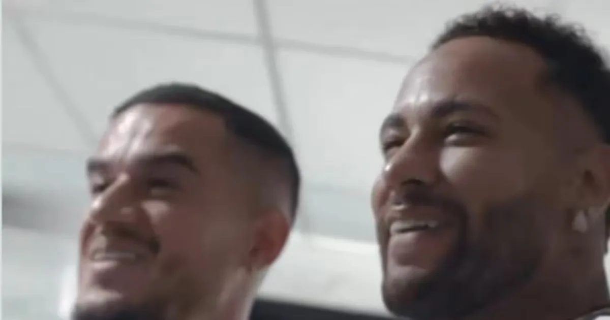 Vídeo de Neymar mostra Philippe Coutinho no CT do Santos antes do anúncio