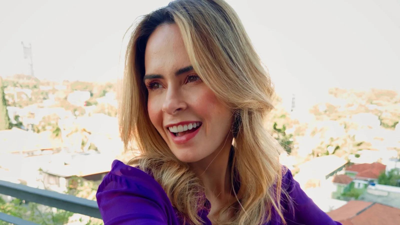 Ana Paula Renault pede que fãs não alimentem ataques nas redes