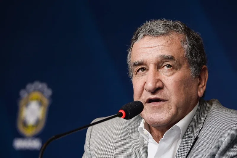 Parreira agradece apoio após alta e inicia recuperação fora do hospital