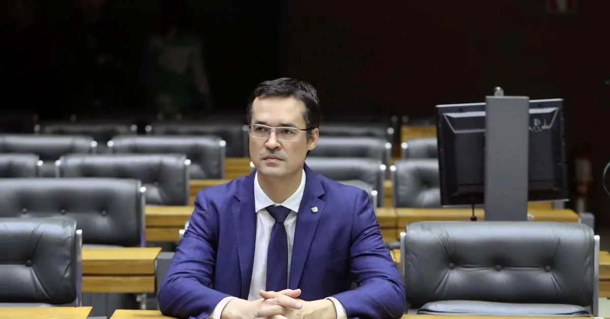 TRE-PR proíbe Dallagnol de usar redes sociais para propaganda
