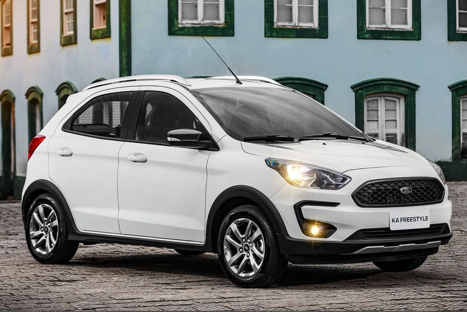 Quatro Ford Ka automáticos usados que custam até R$ 60 mil