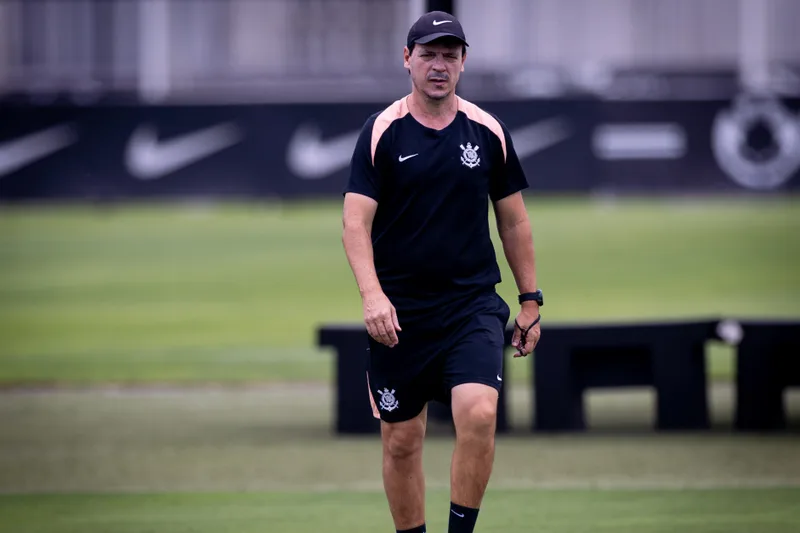 Corinthians encerra semana de treinos para duelo com o Internacional