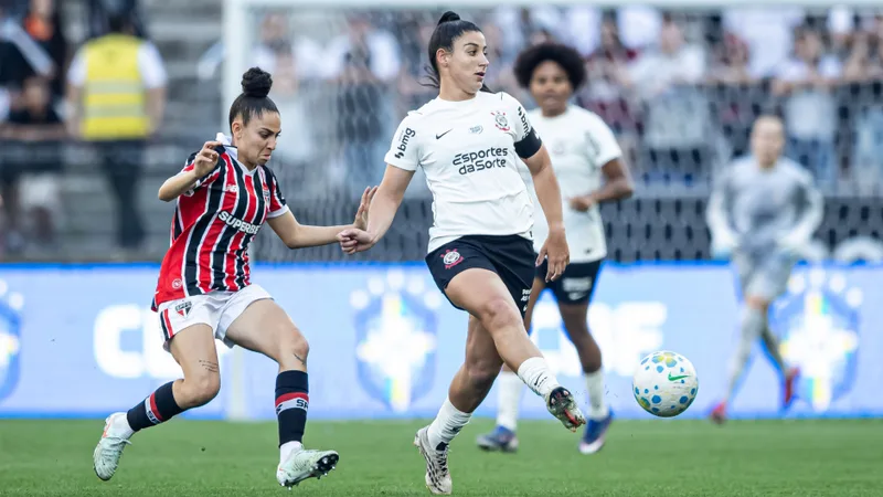 Corinthians perde para o São Paulo e precisa vencer na volta da final feminina