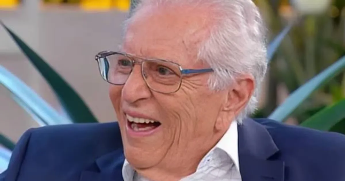 Carlos Alberto diz que evita se ver na TV por causa da própria imagem