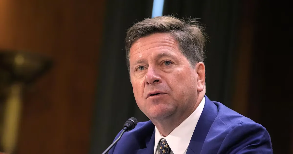 Trump coloca diretor de inteligência à frente de força-tarefa sobre IA