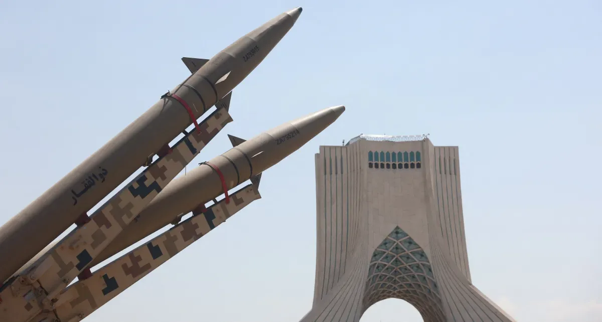 Relatório aponta danos a centenas de estruturas dos EUA após ataques iranianos