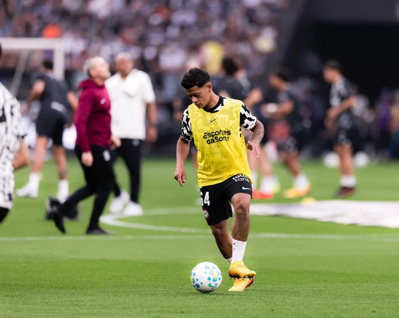Corinthians encaminha renovação com Luiz Fernando até 2029