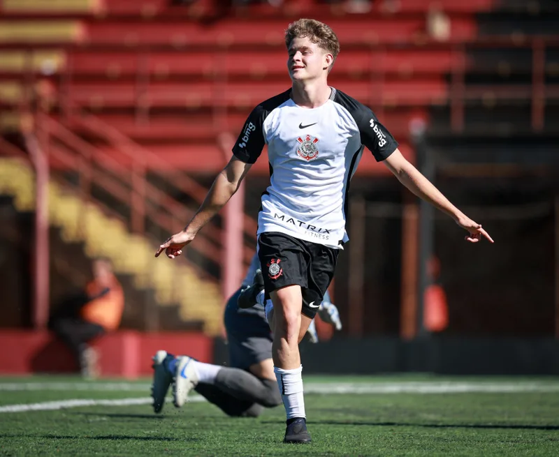 Corinthians derrota Santa Fé e avança no Paulista Sub-17