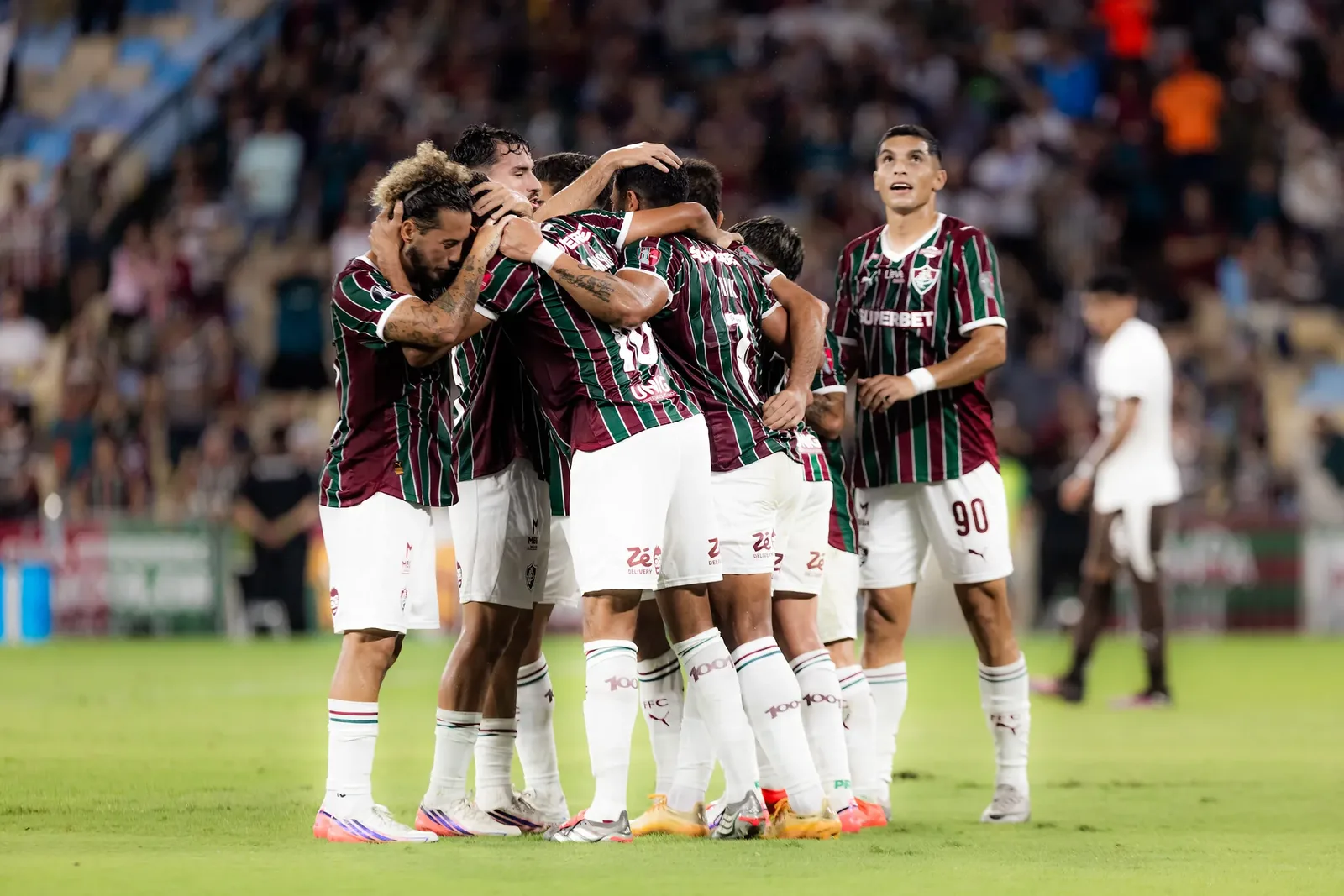 Fluminense vence o Platense diante de 50.731 torcedores no Maracanã