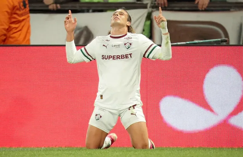 Canobbio marca na Argentina e leva Fluminense à semifinal da Libertadores