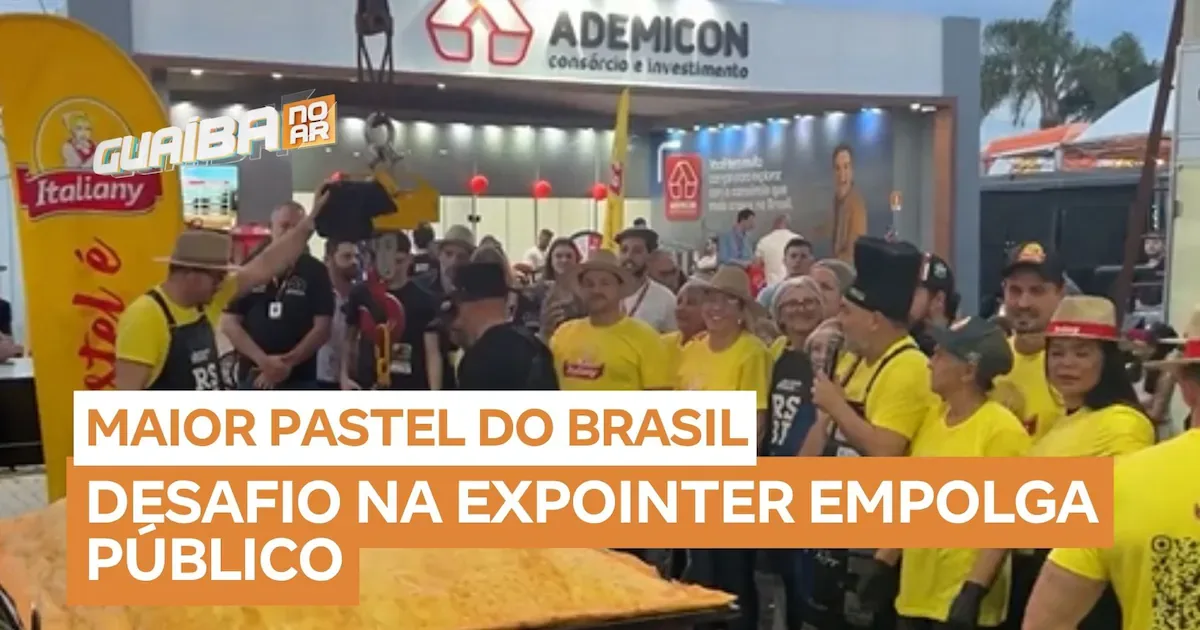 Escavadeira participa da fritura de pastel de 3,70 metros na ExpoInter