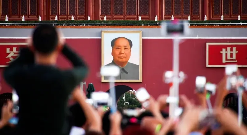 China reúne visitantes em homenagem aos 50 anos da morte de Mao