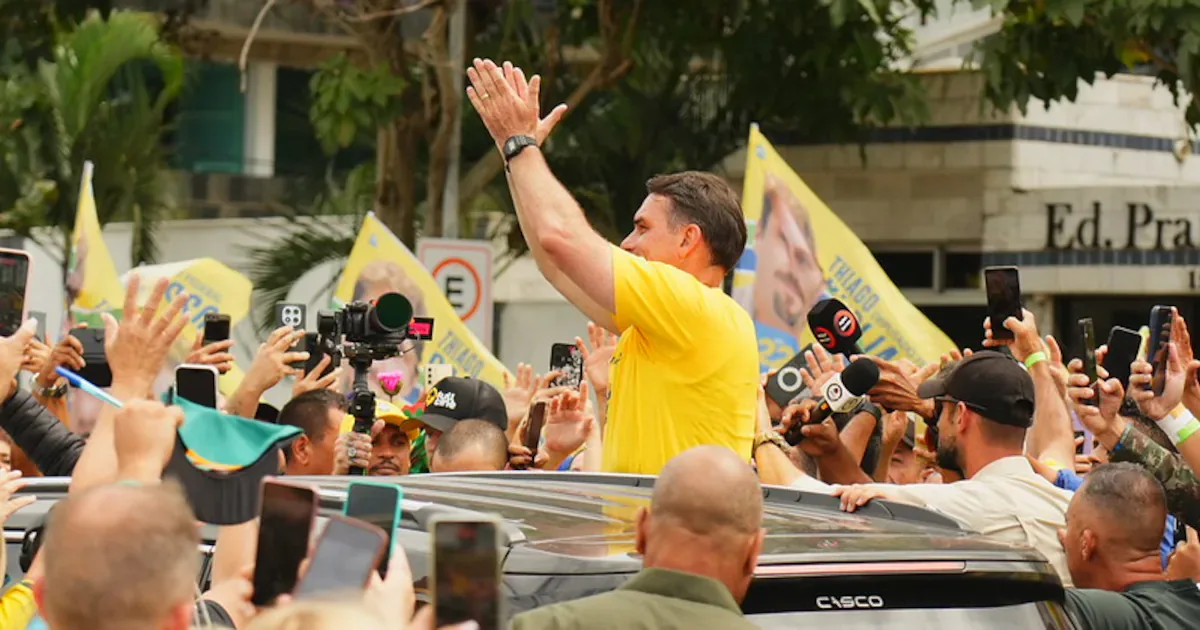 Flávio Bolsonaro cancela compromisso de campanha em Presidente Prudente