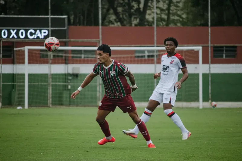 Fluminense fica no 0 a 0 com Athletico-PR pelo Brasileiro Sub-17