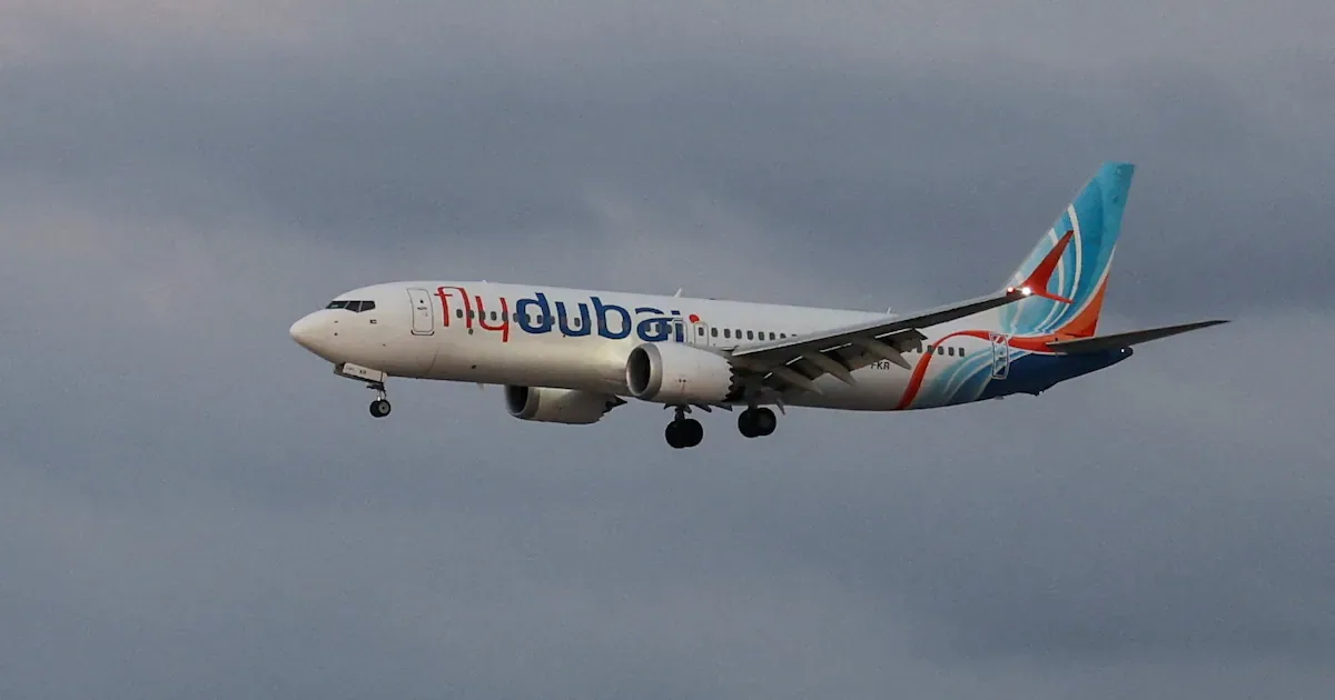 Copiloto é acusado de tentar derrubar voo da flydubai com machado