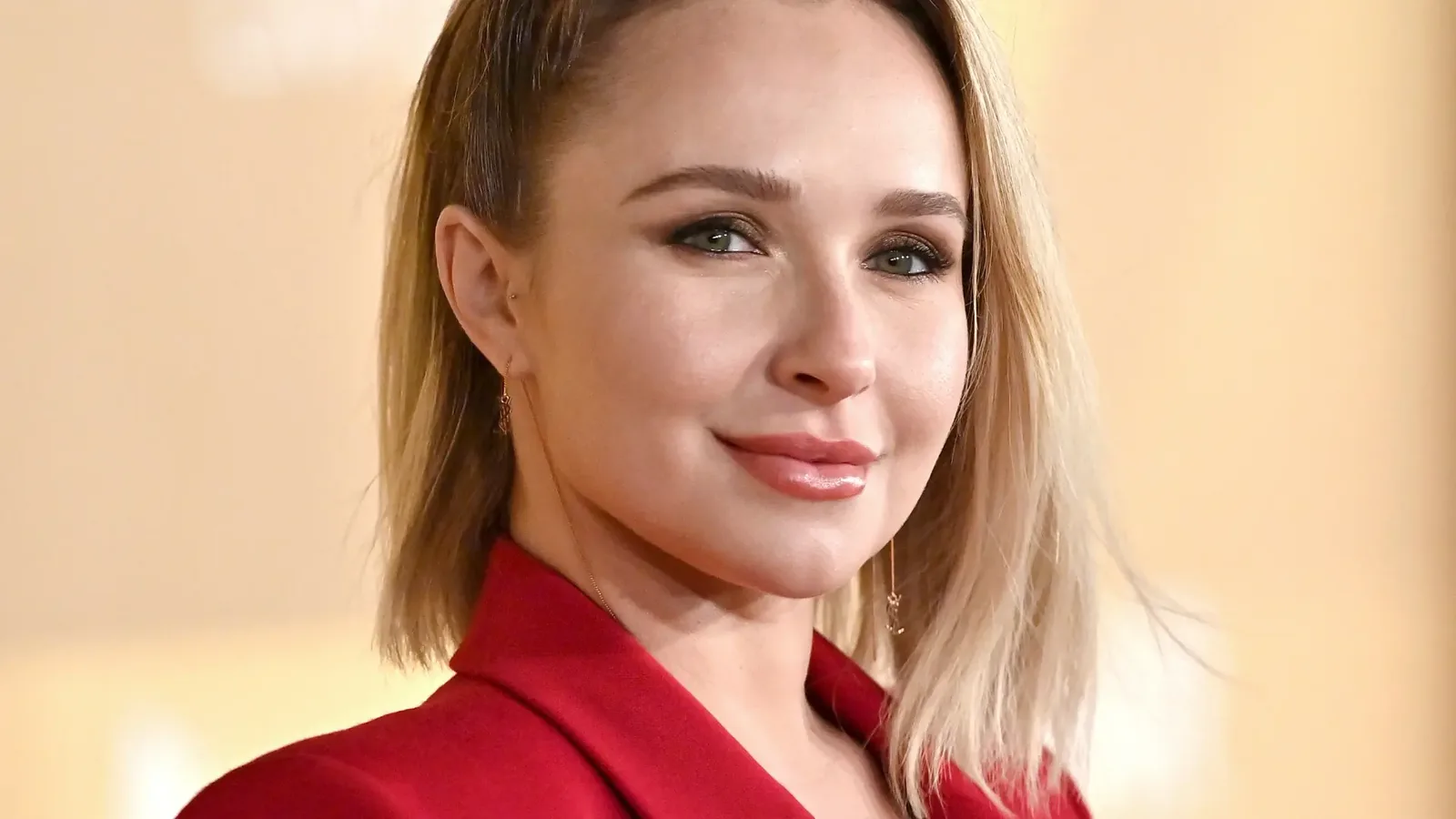 Laudo aponta mistura de drogas como causa da morte de Hayden Panettiere