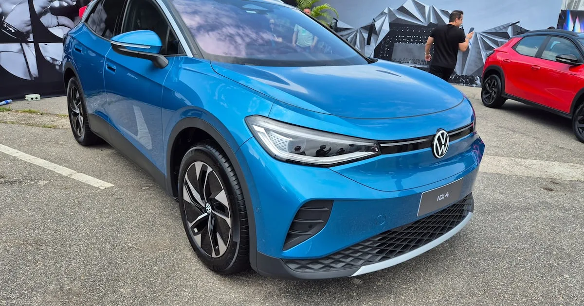 Volkswagen anuncia ID.4 elétrico por R$ 299.990 e motor 200 TSI no Tera