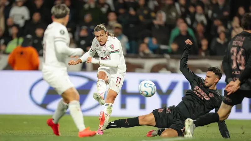 Fluminense avança à semifinal da Libertadores após reação contra o Platense