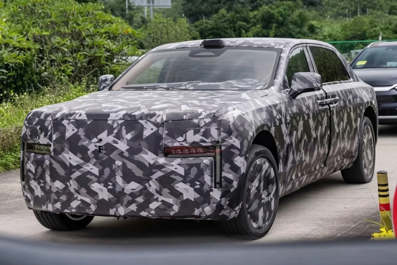BYD prepara sedã de ultra luxo para disputar mercado da Rolls-Royce