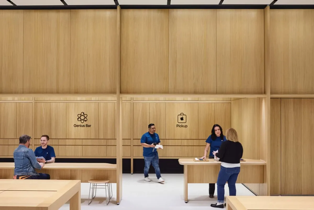 Apple prepara reforma global das lojas com retorno do Genius Bar