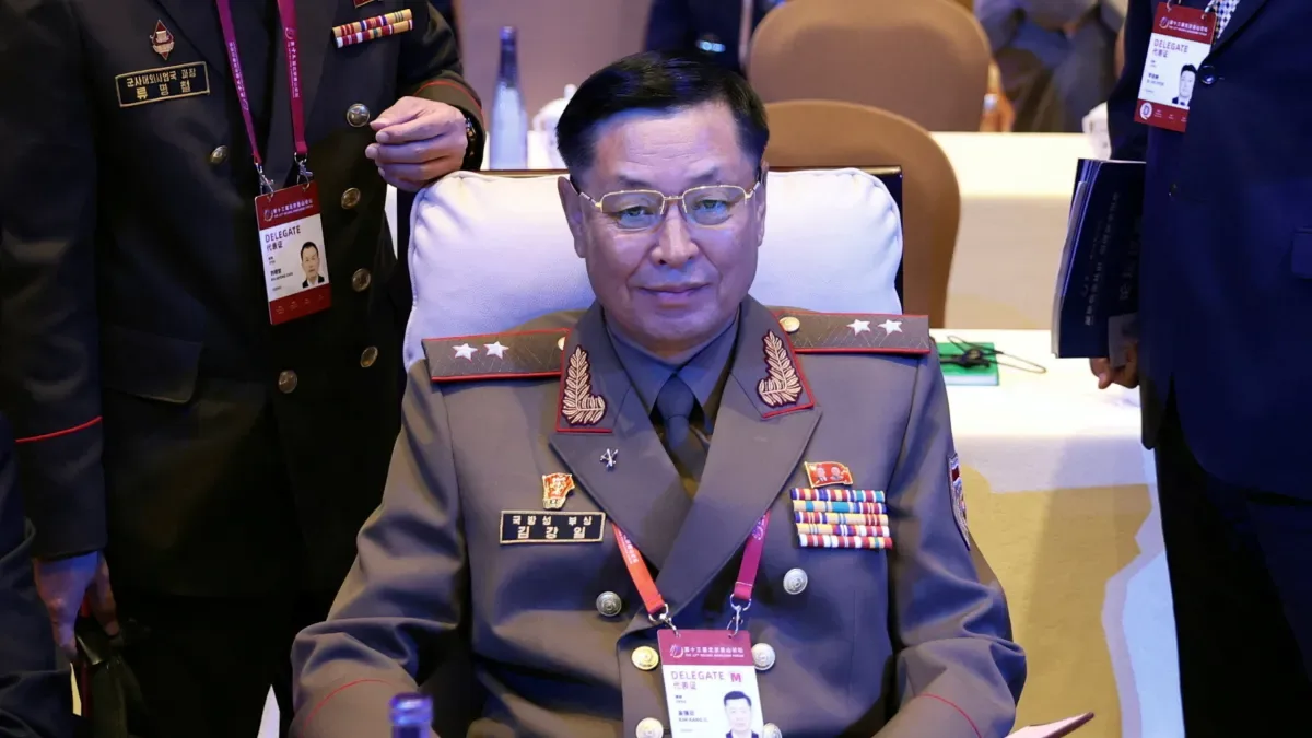 Coreia do Norte promete ampliar arsenal nuclear diante de aliança entre EUA, Seul e Tóquio
