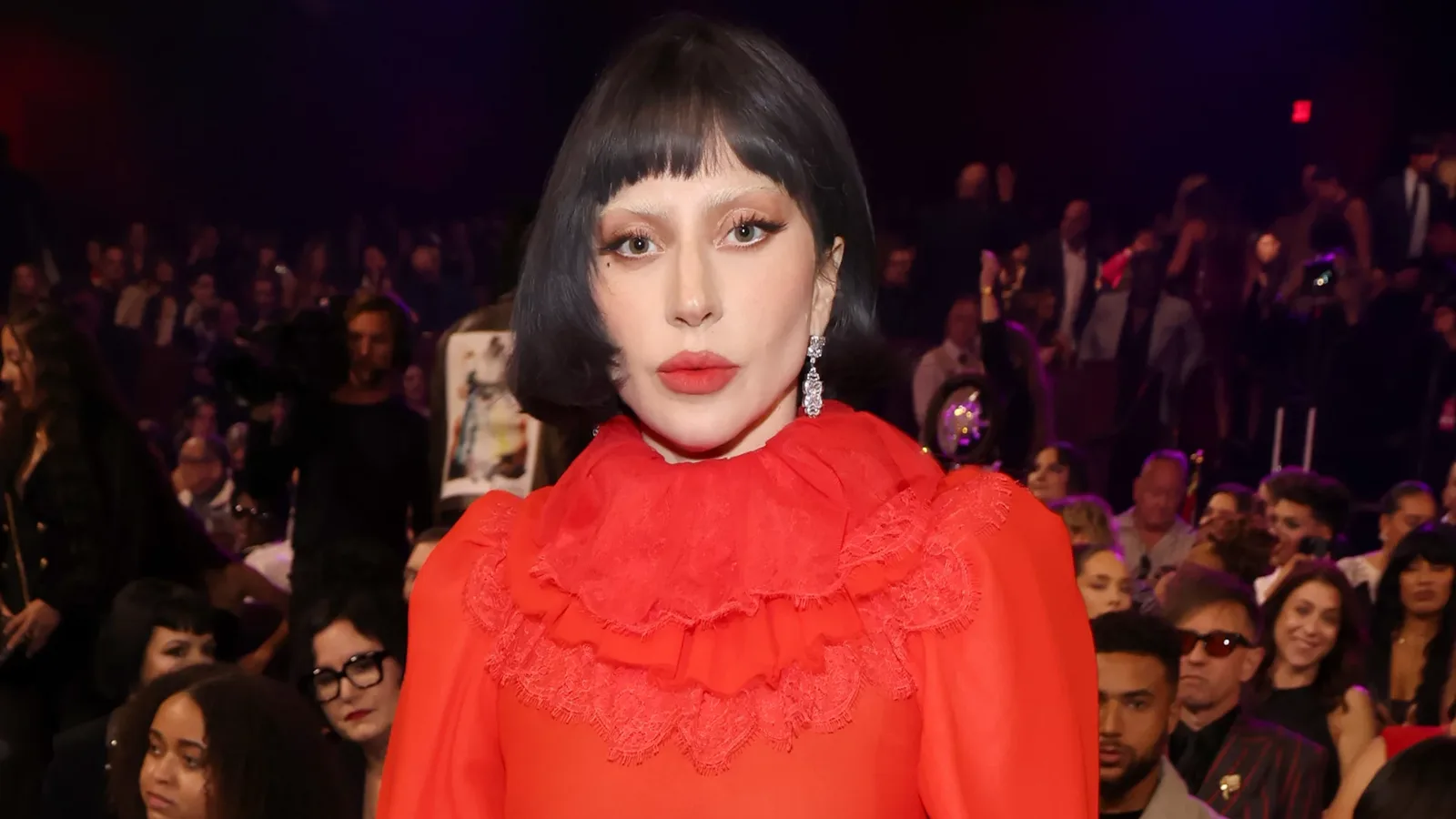 Lady Gaga teria sido mãe há meses e mantém rotina reservada com o bebê