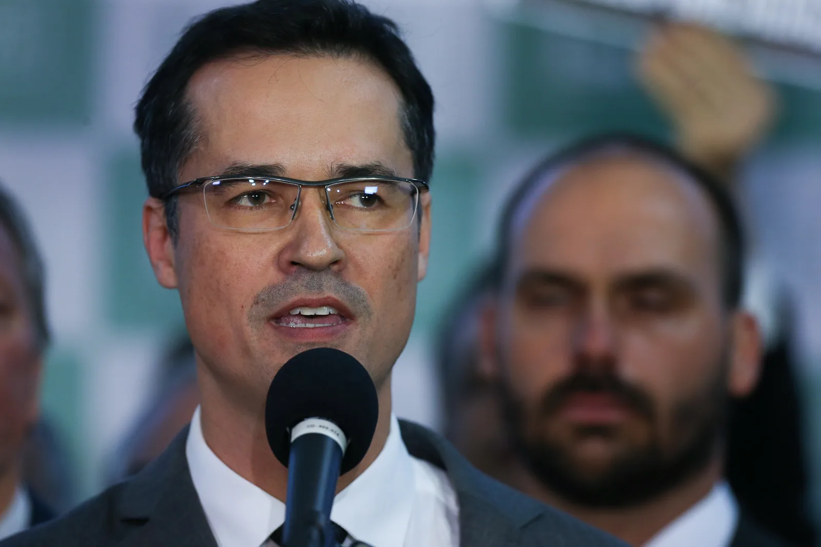 Candidatura de Deltan gera incerteza e pode levar a nova eleição