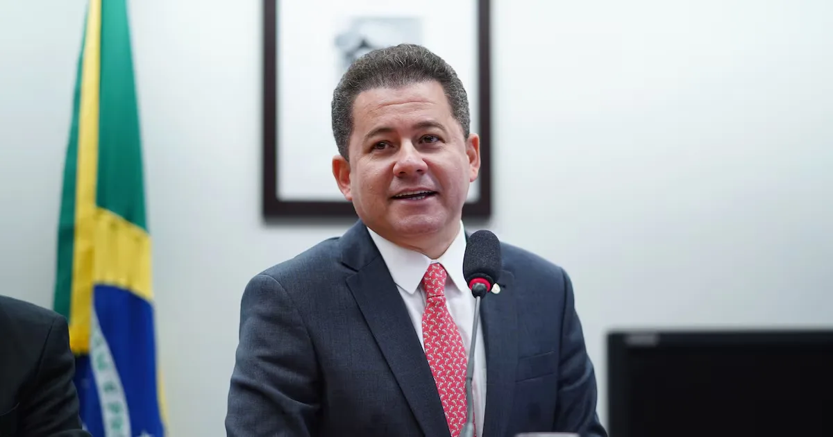Cezinha de Madureira é alvo de operação da Polícia Federal