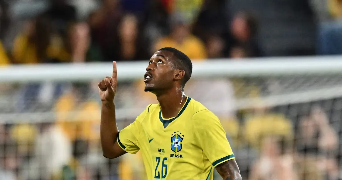 Rayan ganha destaque após marcar no empate do Brasil com a Austrália