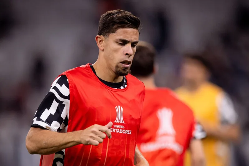 Gabriel Paulista pode perder jogos contra Internacional e Palmeiras