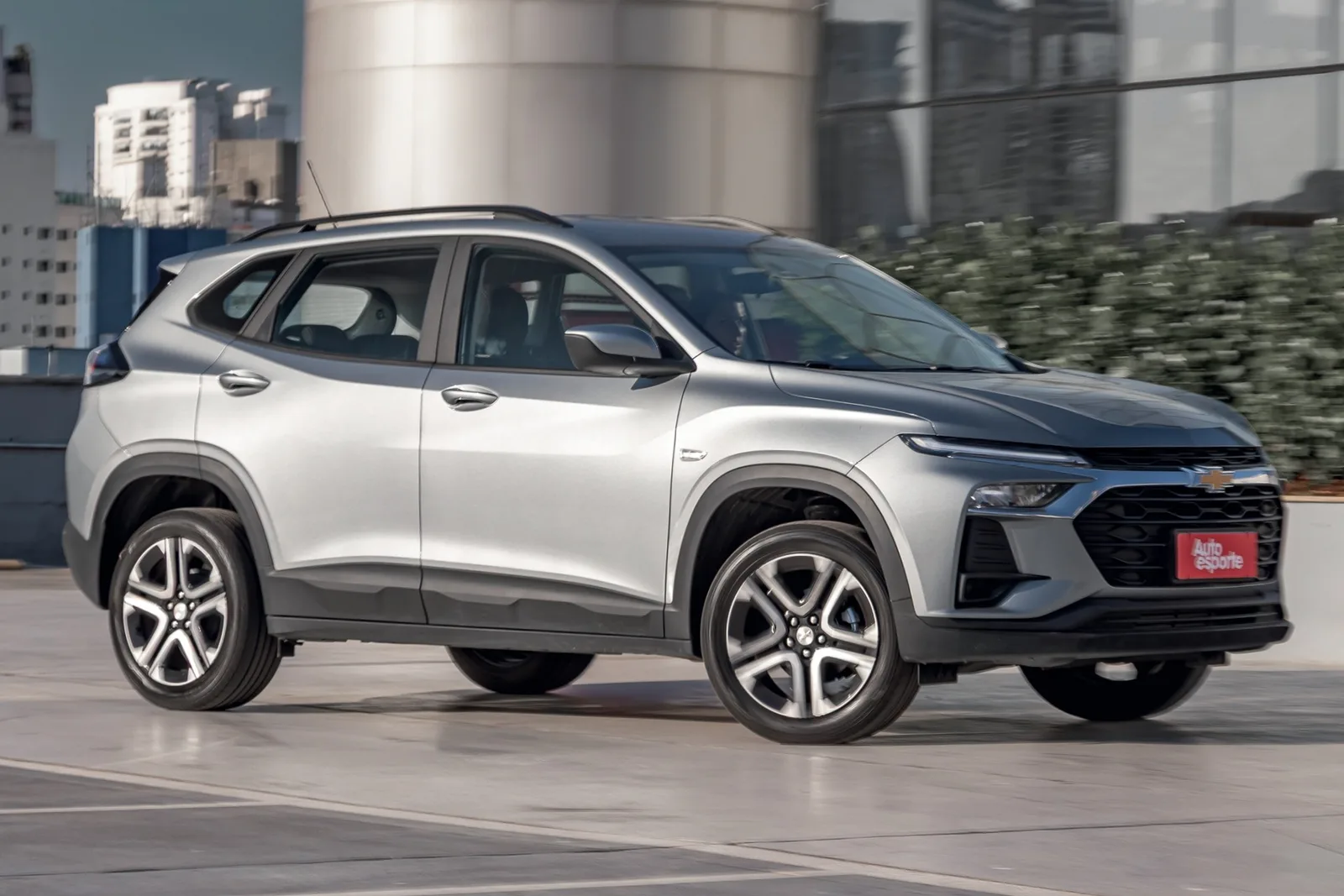 GM prepara produção de Tracker e Montana híbridos para janeiro