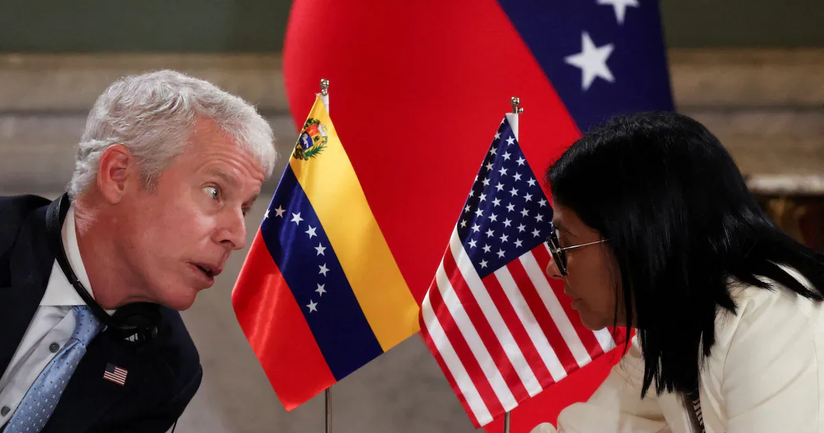 Betancourt passa de investigado nos EUA a parceiro em acordo de petróleo com Washington
